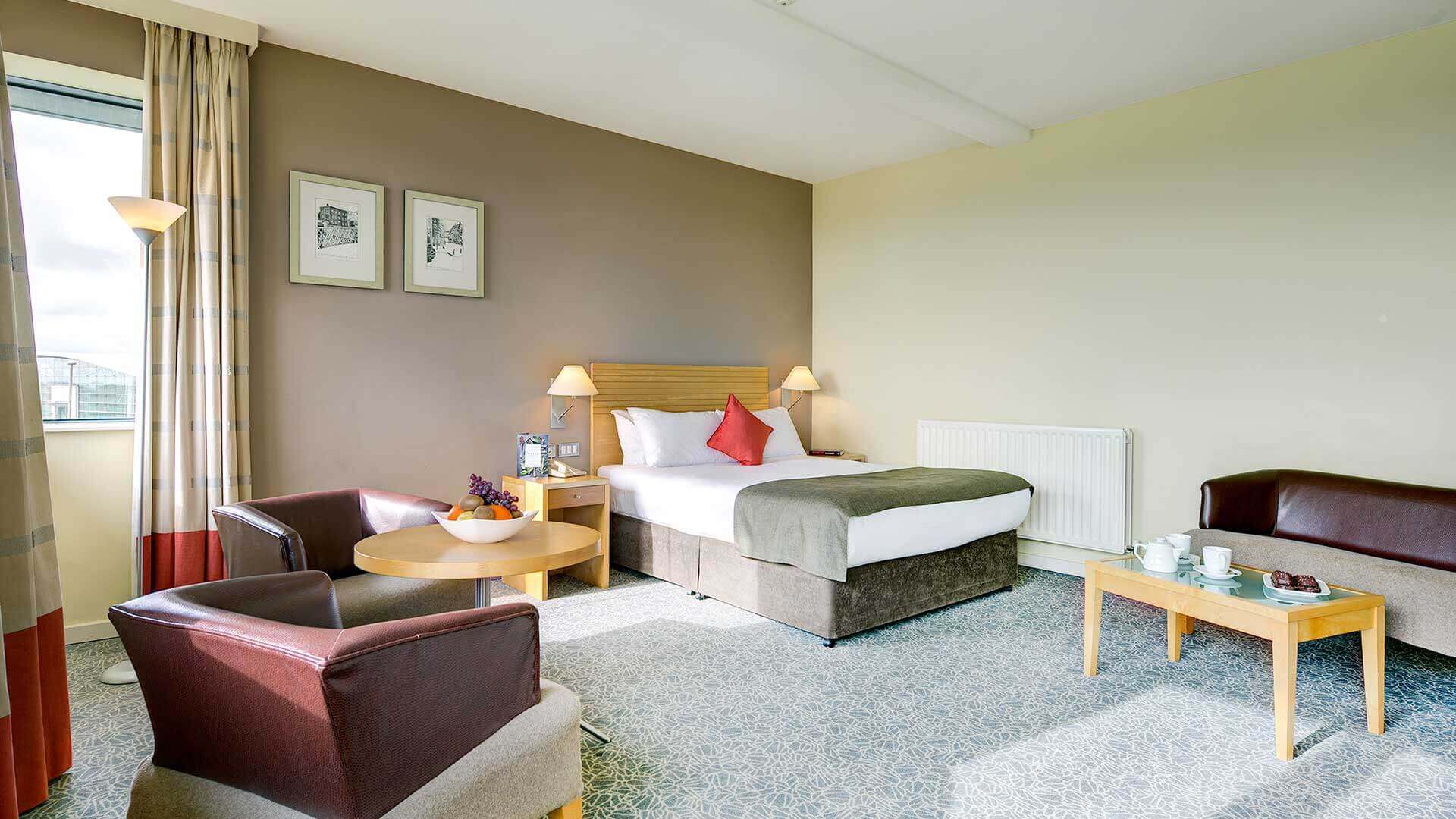 Spacious, sunlit double room at Cork Airport Hotel